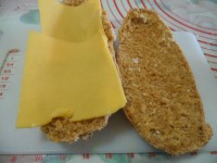 panino cheddar speck cotto peperoni gialli immagine 4