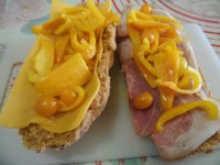 panino cheddar speck cotto peperoni gialli immagine 6