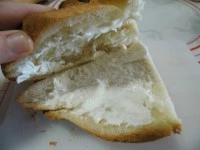 panino farcito erba cucchiaio salame formaggio immagine 2