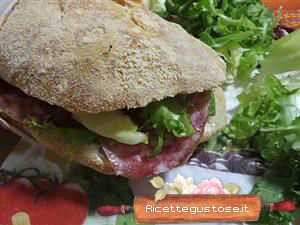 panino philadelphia insalata salame