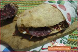 panino farcito salame di struzzo