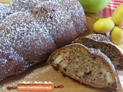 plumcake di mele e datteri freschi