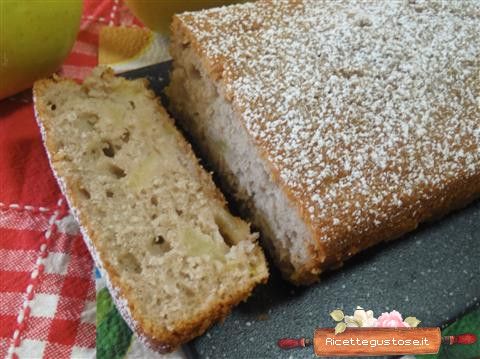 Plumcake alle mele e melagrana