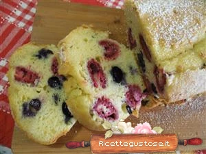 plumcake panna e frutti di bosco ricetta