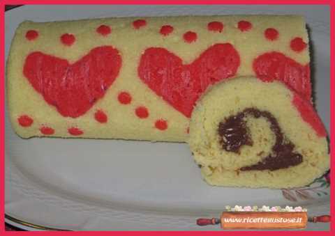 Rotolo alla nutella decorato con cuori