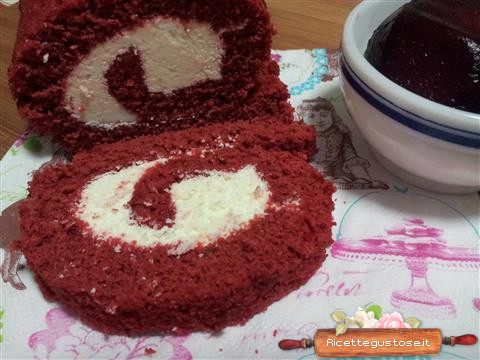 Rotolo red velvet alle rape rosse