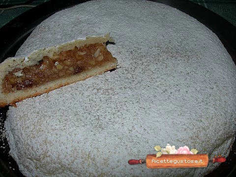 ricetta spongata frutta secca e miele