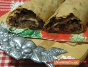 strudel mele rossi datteri freschi ricetta