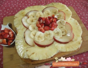 torta frutta fresca base morbida