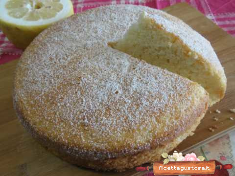 Torta di albumi al limone