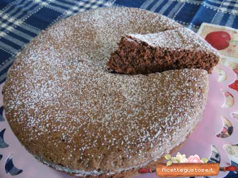 Torta di albumi e cioccolato