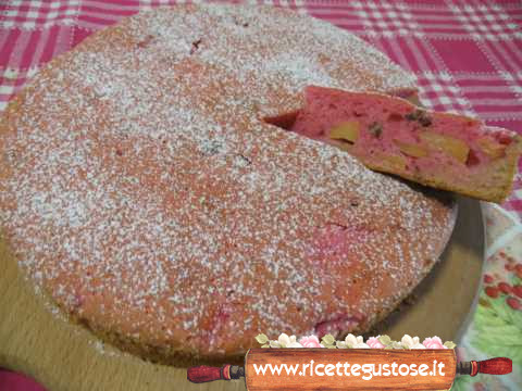Torta di mele con alchermes e noci pecan solo albumi