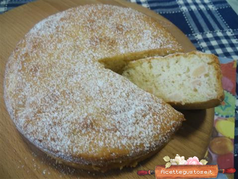 Torta di mele cotogne soffice