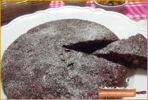 Torta di feijoa nocciole e cioccolato