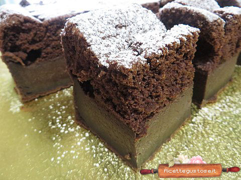 Torta magica al cioccolato