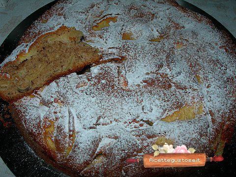 Torta di mele e nocciole