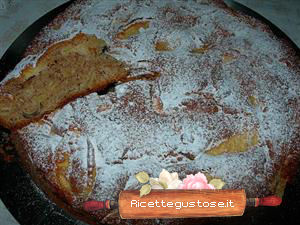 Torta di mele e nocciole