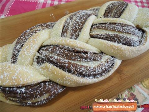 treccia aperta alla nutella