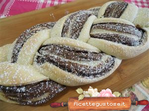 treccia aperta alla nutella