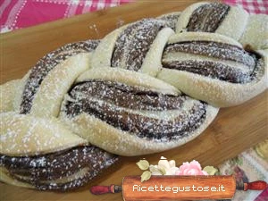 treccia aperta alla nutella ricetta