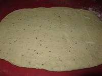 torta delle rose salata con pomodori e olive immagine 4