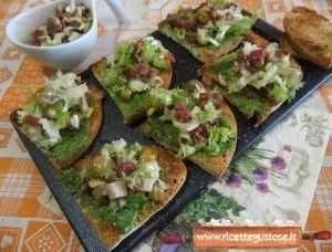 bruschetta salame di capriolo e pesto di ravanelli