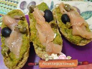 crostini fiori di zucca e salmone ricetta