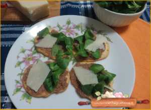 crostini pate oca parmigiano