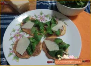 foto crostini al pate di oca