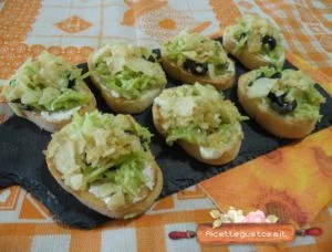 crostini zucchine e patatine al tartufo
