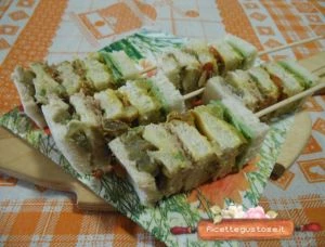spiedini di tramezzini alle verdure ricetta