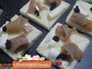 tartine burro alici e tonno affumicato ricetta