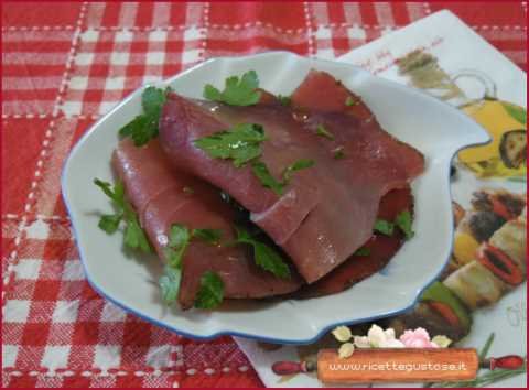 bresaola di tonno condita