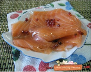 salmone marinato al pepe rosa