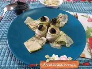sfizi con carpaccio zucchine storione