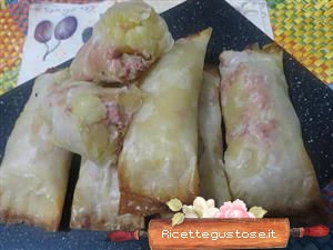 ricetta fagottini pasta fillo salsiccia patate 