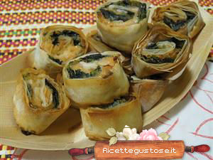 ricetta girelle pasta fllo agretti e salmone