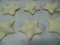 stelle pasta sfoglia brie pate di olive immagine 4