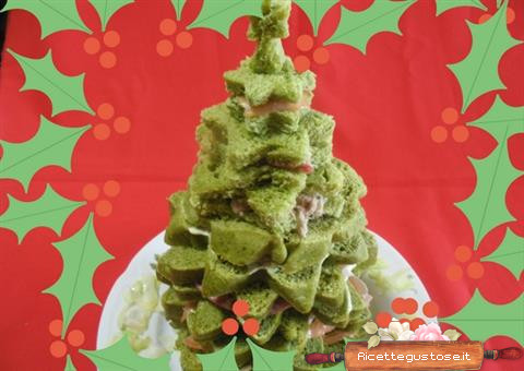 Albero natale panettone gastronomico spinaci
