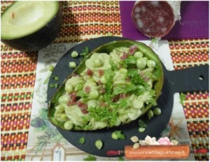 cestini avocado piselli blu giuncata corallina