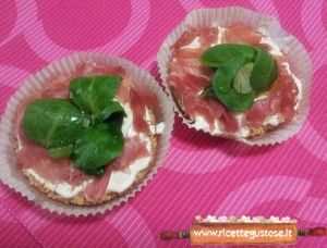 cheesecake salati prosciutto crudo e valeriana 