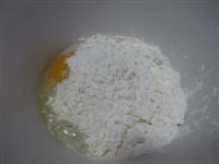 fiori acacia fritti in pastella immagine 3