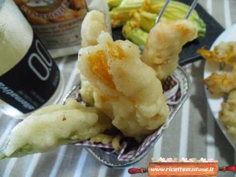 Fiori di zucca in pastella