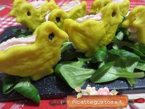 pulcini pasa brisee con mousse di mortadella