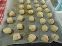 sfizi di patate e salame al forno immagine 6