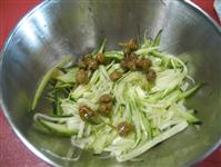 tagliare le zucchine