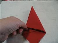 piegare tovaglioli forma di cigno immagine 3