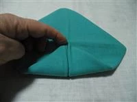 piegare tovagliolo fiore di loto immagine 12