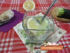 acqua aromatizzata al limone cetriolo e zenzero
