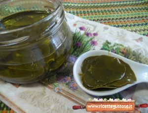 foglie di capperi sott'olio
